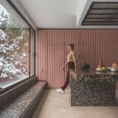 Виниловая плитка Quick-Step Illume Мягкий румянец AVMTU40333