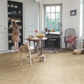 Ламінат Quick-Step Impressive patterns Дуб шеврон середній IPA4160