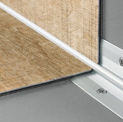 Профиль внутренний для ступеней для клеевой виниловой плитки Quick Step QSVSTPINGLUE